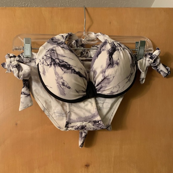 Marble Bikini Set - Picture 2 of 5